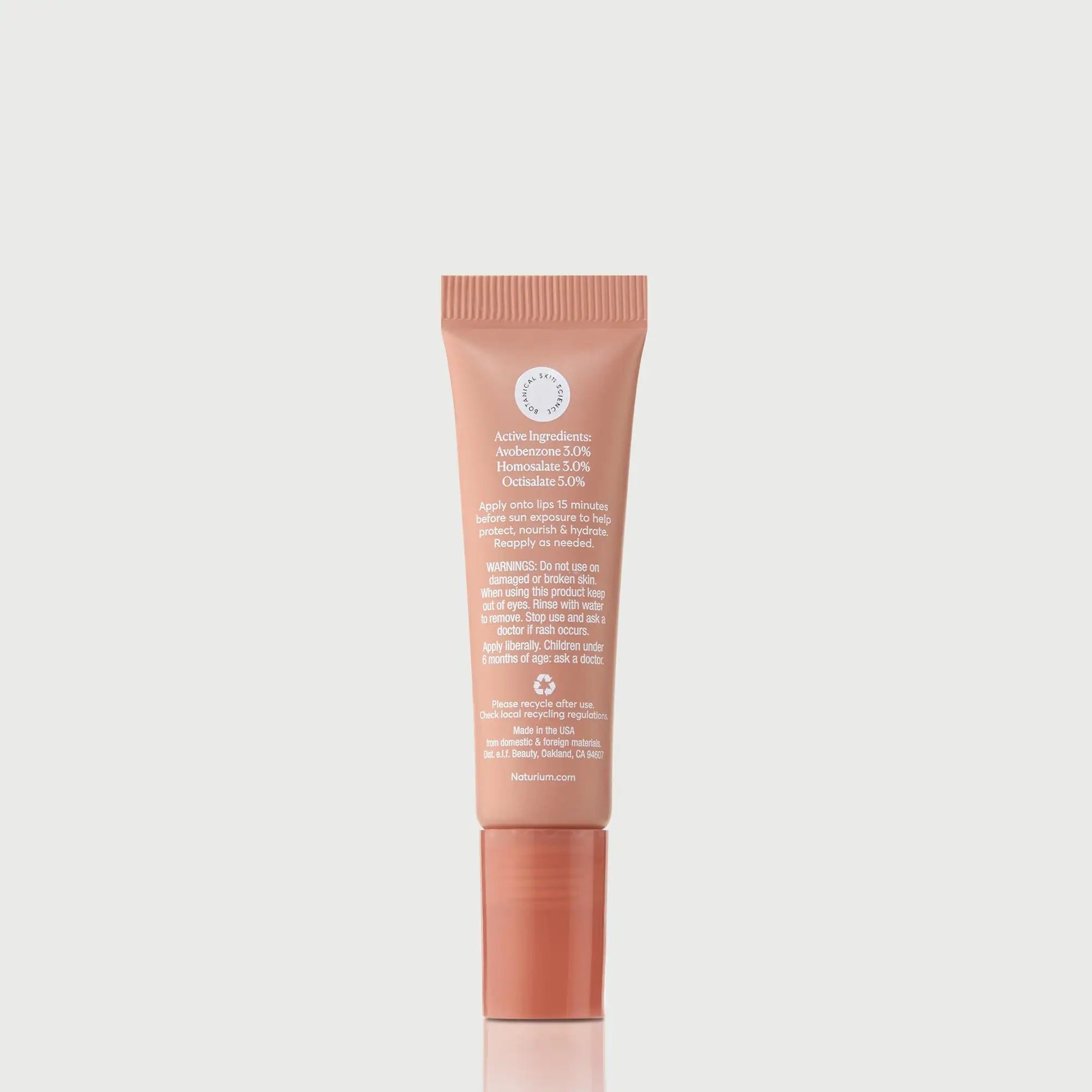 phyto-glow-lip-balm-spf-45-getaway-q1 NATR-10126_PhytoGlow_SPF_Getaway_primary_capon_back_bonebkgd_1.webp